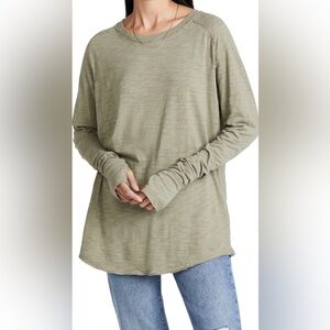 Free People Arden Oversized Long Sleeve T-Shirt. Size: Small. Army Green.